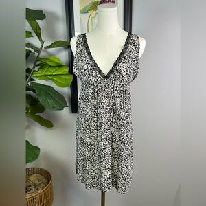 Zara Dress Mini Women’s Size 8 Floral V-Neck Sleeveless Lace Trim